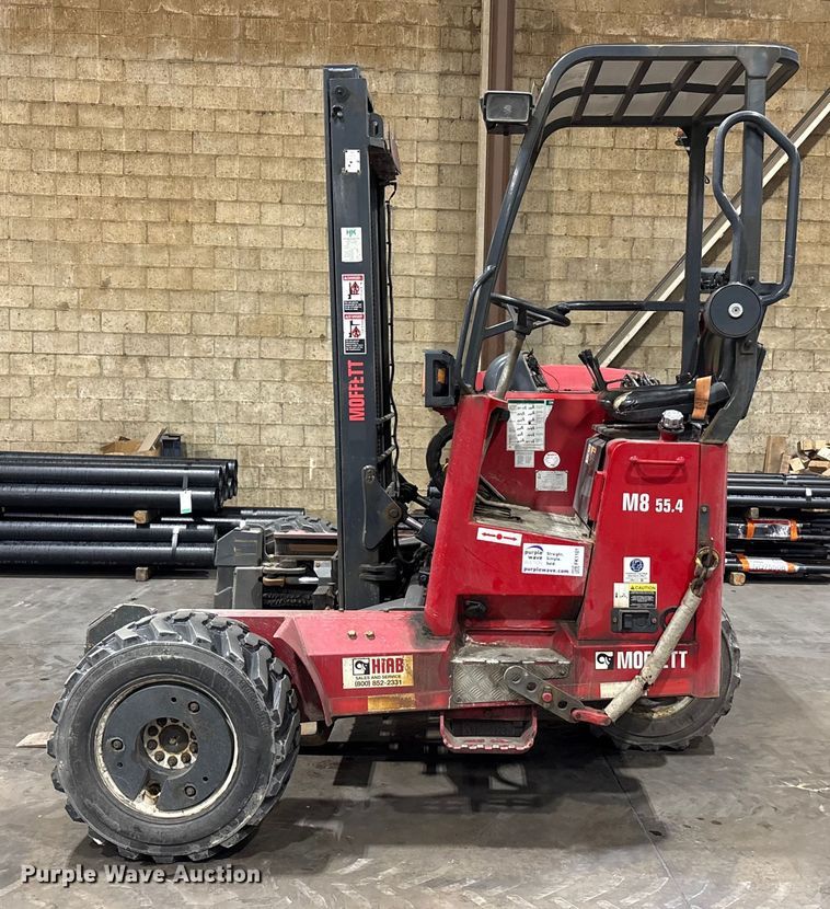 image for item FK1101 2016 Moffett M85501 forklift