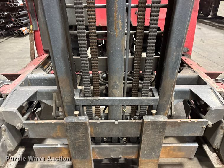 image for item FK1101 2016 Moffett M85501 forklift