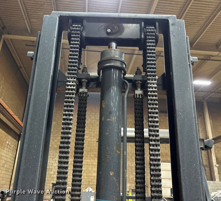 image for item FK1101 2016 Moffett M85501 forklift