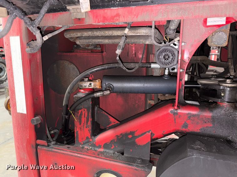 image for item FK1101 2016 Moffett M85501 forklift