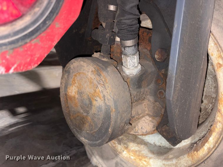 image for item FK1101 2016 Moffett M85501 forklift