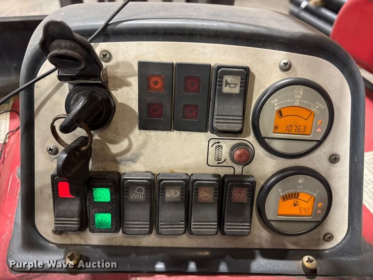 image for item FK1101 2016 Moffett M85501 forklift