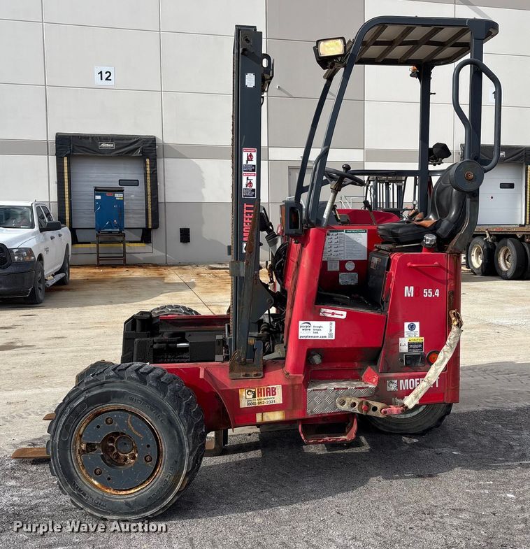 image for item FK1122 2015 Moffett M55 forklift