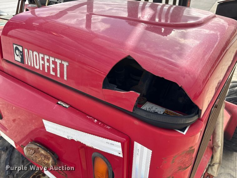 image for item FK1122 2015 Moffett M55 forklift