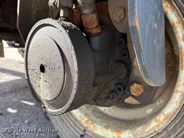 image for item FK1122 2015 Moffett M55 forklift