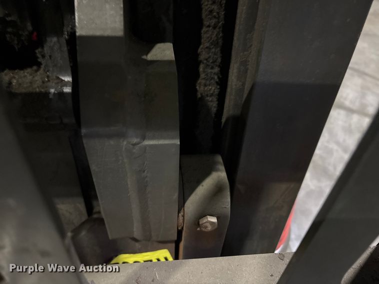 image for item FK1124 Raymond 750-R45TT reach truck