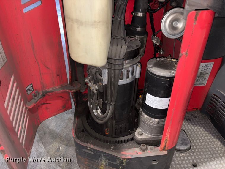 image for item FK1124 Raymond 750-R45TT reach truck