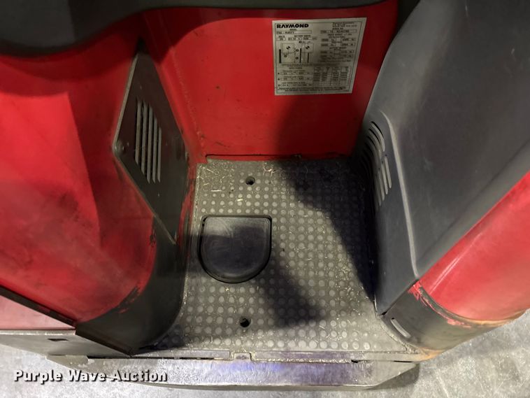 image for item FK1124 Raymond 750-R45TT reach truck