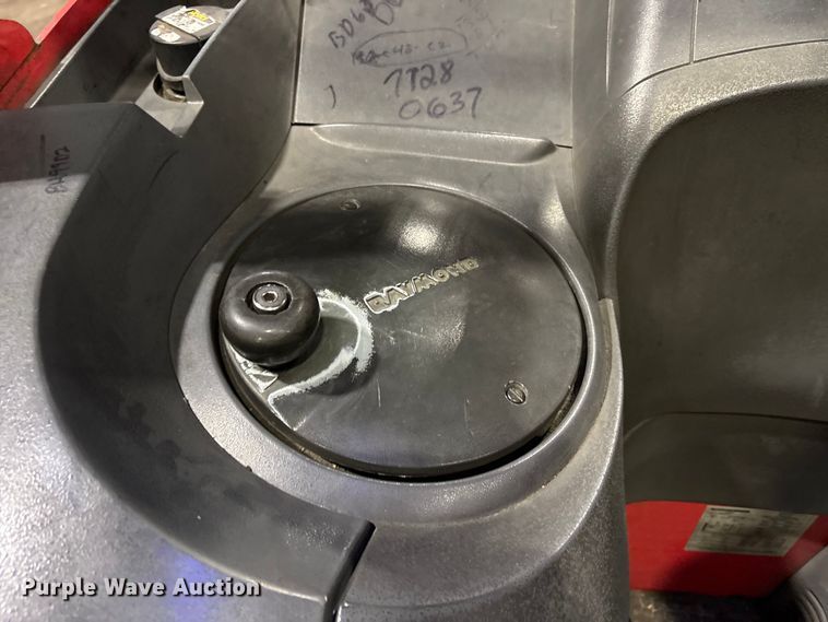 image for item FK1124 Raymond 750-R45TT reach truck