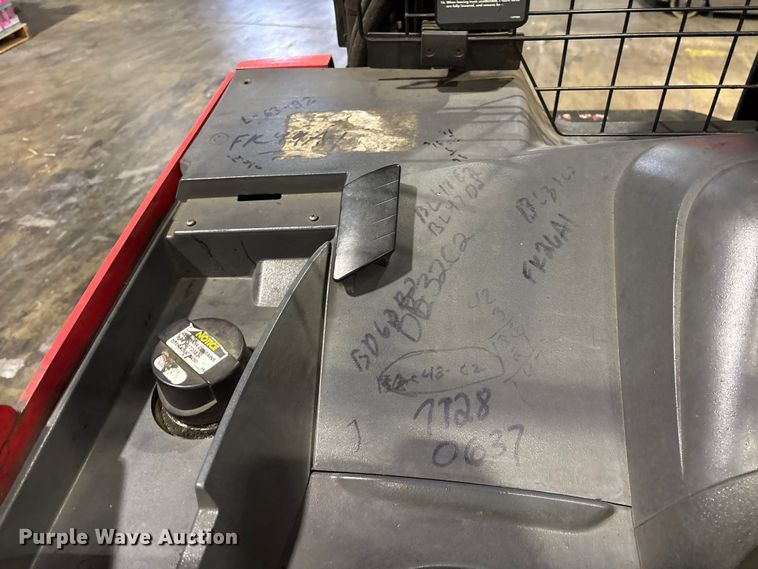 image for item FK1124 Raymond 750-R45TT reach truck