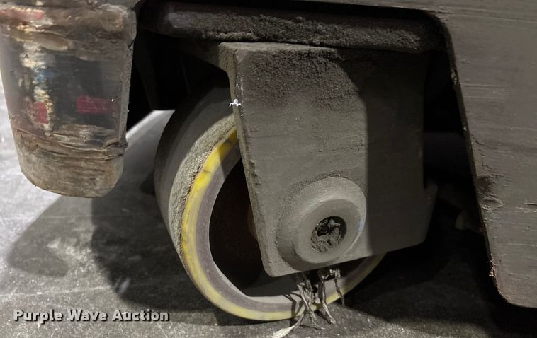 image for item FK1124 Raymond 750-R45TT reach truck