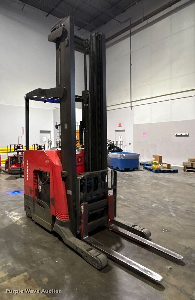 image for item FK1125 Raymond 750-R45TT reach truck