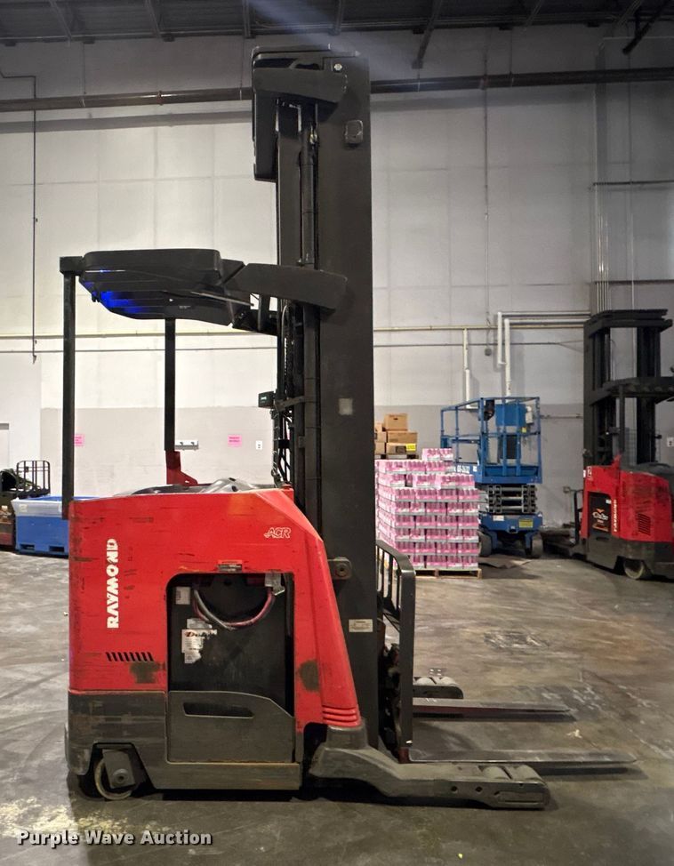 image for item FK1125 Raymond 750-R45TT reach truck