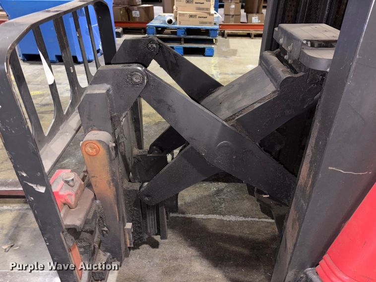 image for item FK1125 Raymond 750-R45TT reach truck