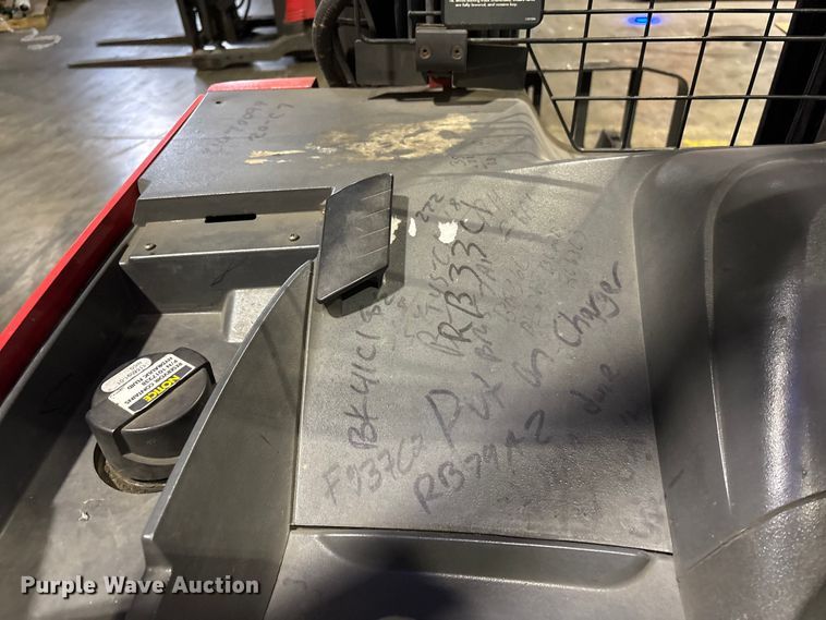 image for item FK1125 Raymond 750-R45TT reach truck