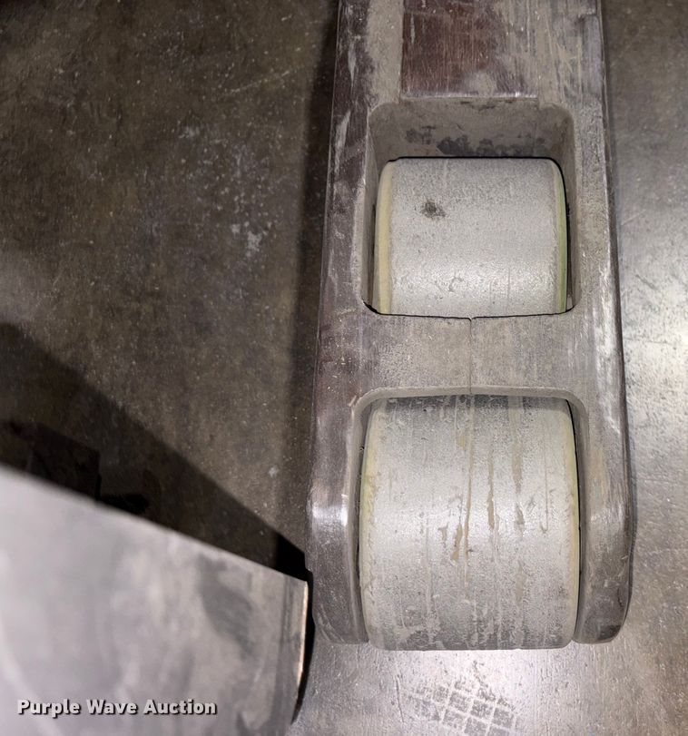 image for item FK1125 Raymond 750-R45TT reach truck