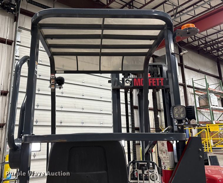 image for item FK1514 2017 Moffett M8 55.4 forklift