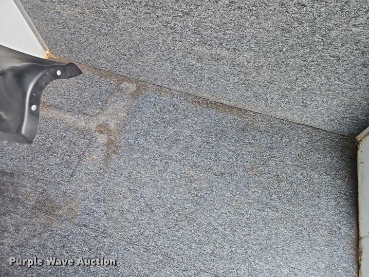 image for item FN5519 2003 Sundowner Stampede livestock trailer