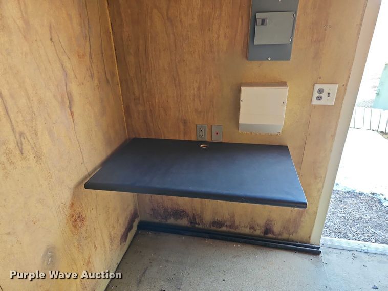 image for item FN5539 (2) CIMC CB22-05-02 office shipping containers