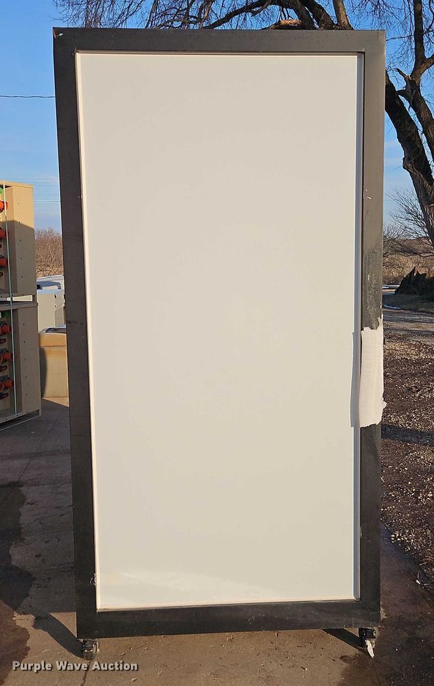 image for item FN5542 Aboss mobile restroom