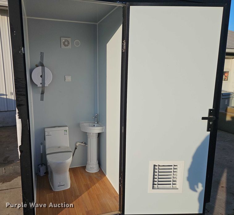 image for item FN5542 Aboss mobile restroom