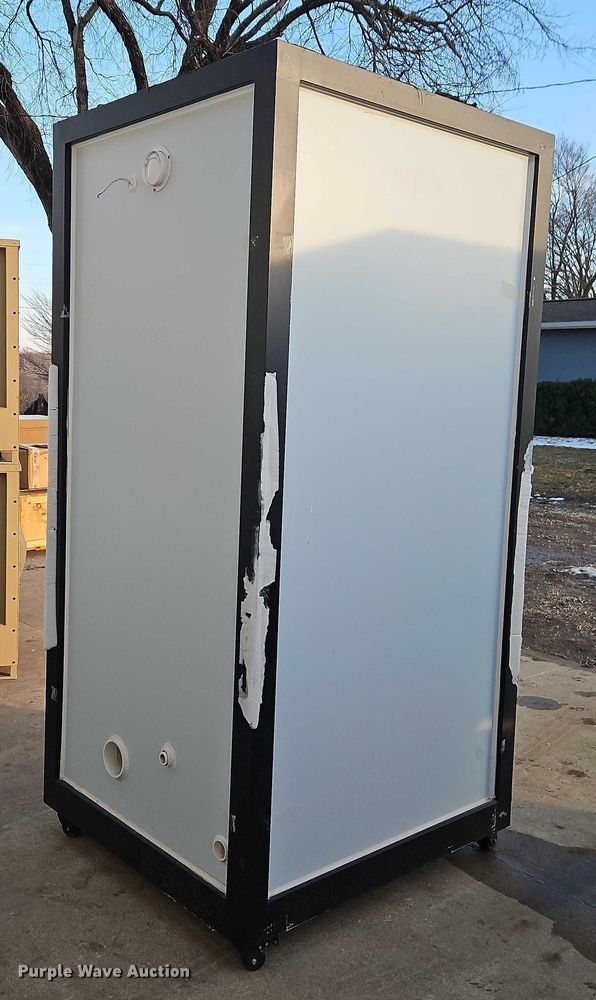 image for item FN5543 Aboss mobile restroom