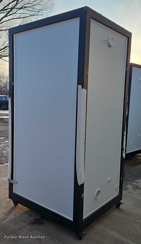 image for item FN5543 Aboss mobile restroom