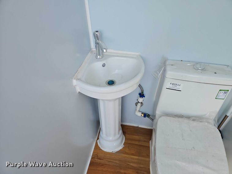 image for item FN5543 Aboss mobile restroom