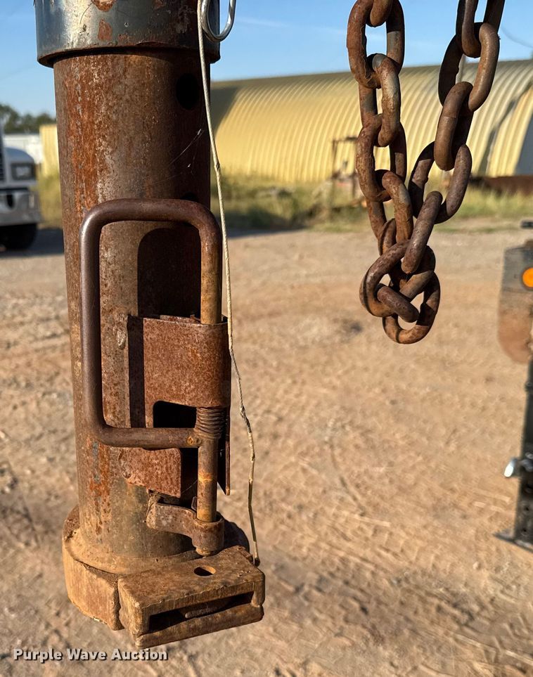 image for item GH9384 1994 Belshe DT-255 equipment trailer