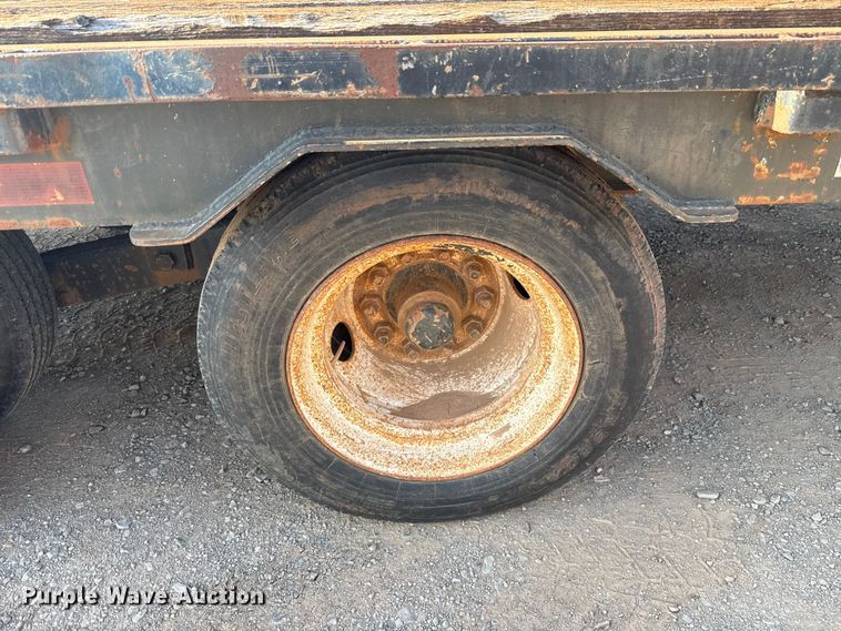 image for item GH9384 1994 Belshe DT-255 equipment trailer