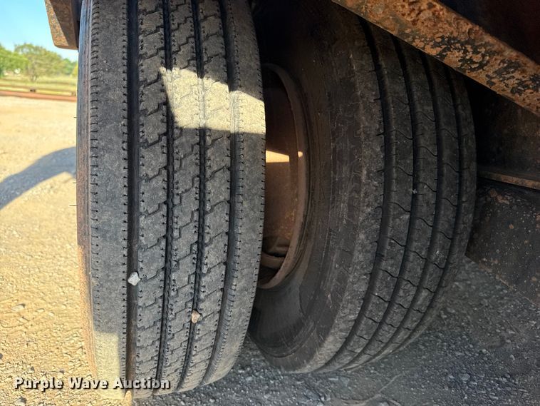 image for item GH9384 1994 Belshe DT-255 equipment trailer