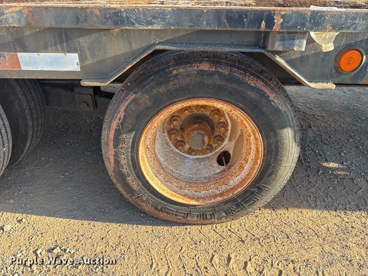 image for item GH9384 1994 Belshe DT-255 equipment trailer