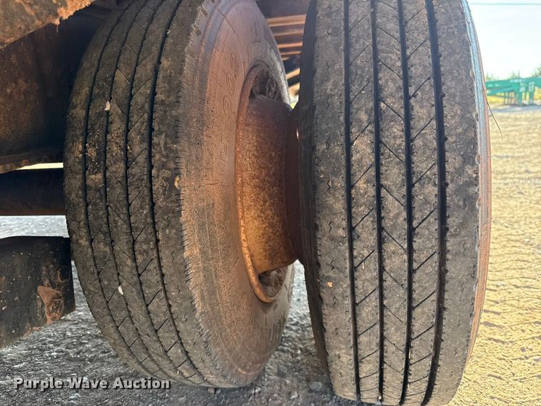 image for item GH9384 1994 Belshe DT-255 equipment trailer