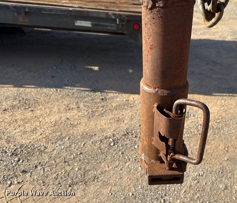 image for item GH9385 2002 Kargo King equipment trailer