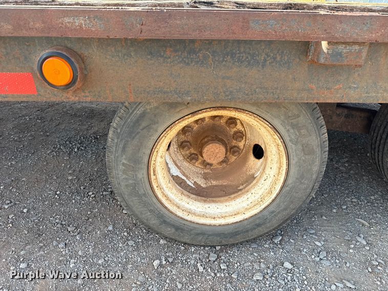image for item GH9385 2002 Kargo King equipment trailer