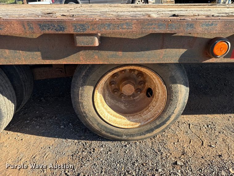 image for item GH9385 2002 Kargo King equipment trailer