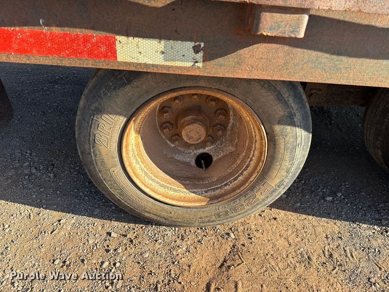 image for item GH9385 2002 Kargo King equipment trailer