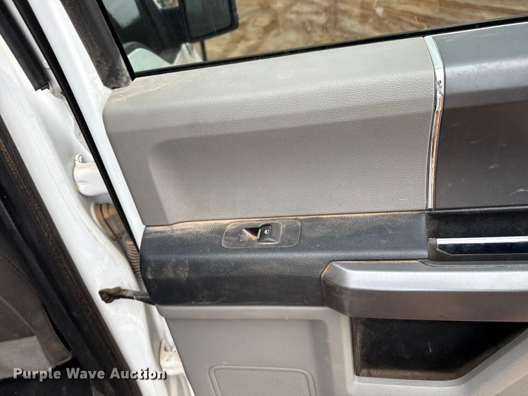 image for item HI9398 2018 Ford F150 Crew Cab pickup truck