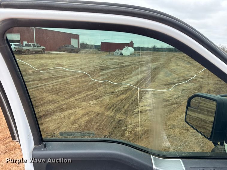 image for item HI9400 2015 Ford F150 Crew Cab pickup truck