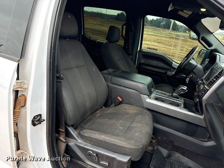 image for item HI9400 2015 Ford F150 Crew Cab pickup truck