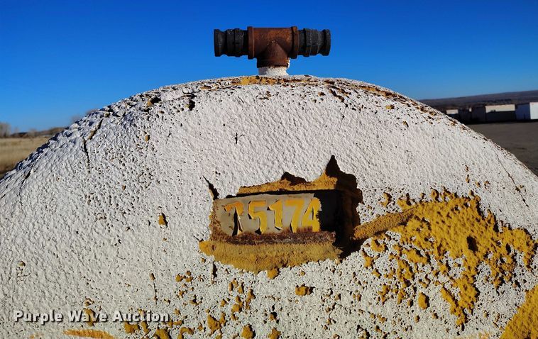 image for item IH9414 (2) tanks