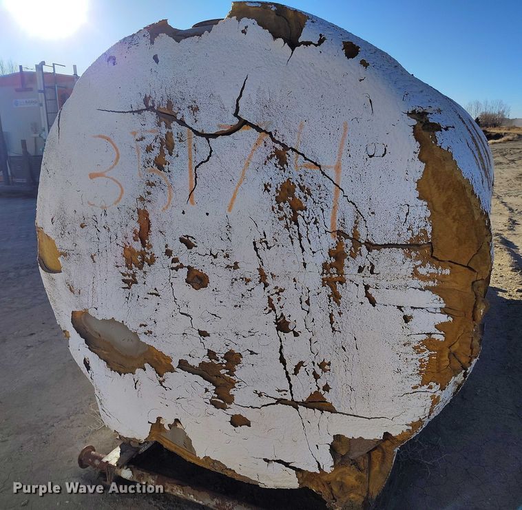 image for item IH9414 (2) tanks