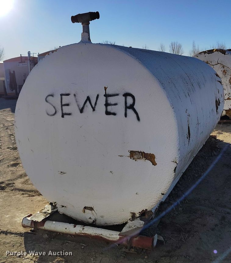 image for item IH9414 (2) tanks