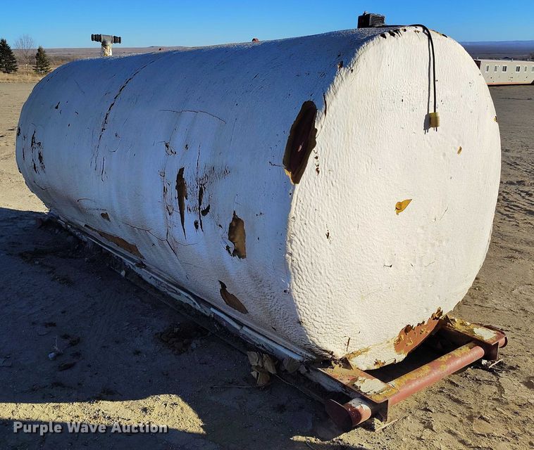 image for item IH9415 (2) septic tanks