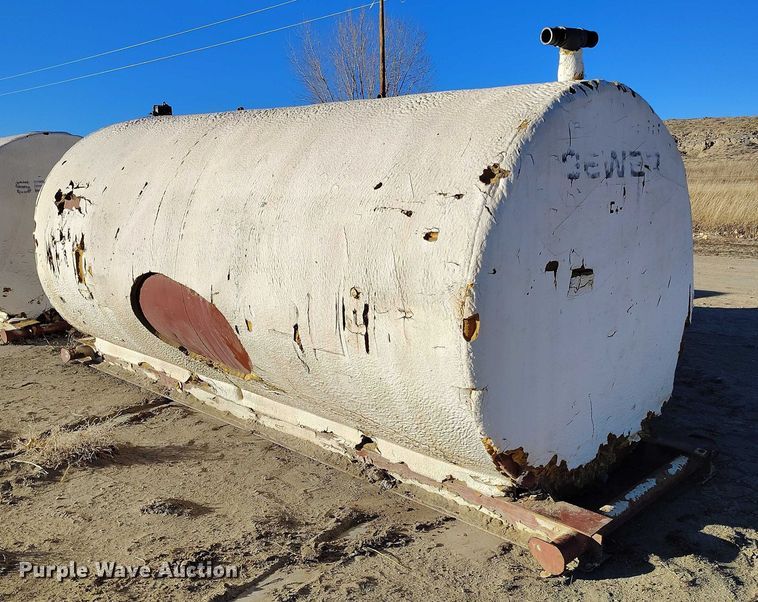 image for item IH9415 (2) septic tanks