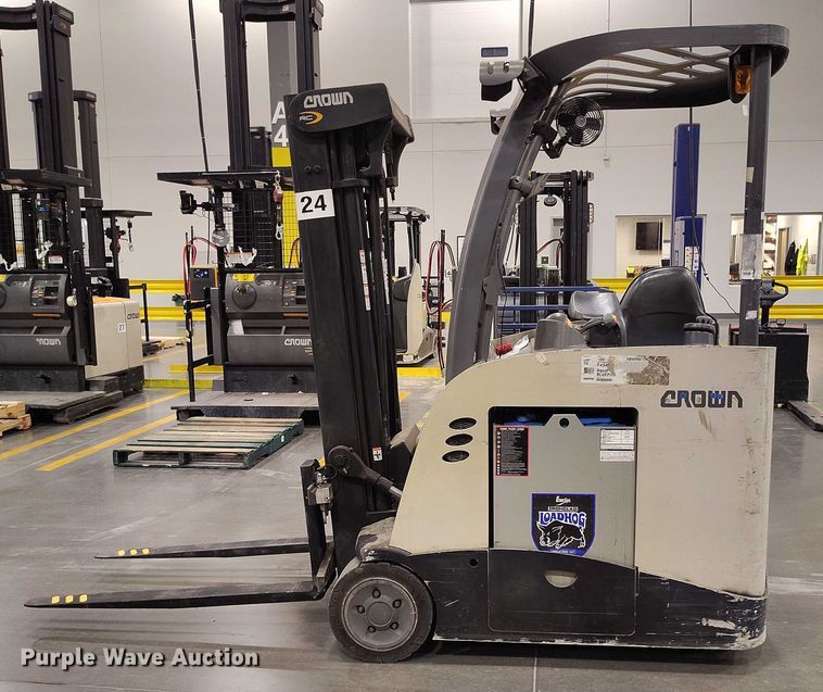 image for item IH9416 2017 Crown RC5545-40 forklift