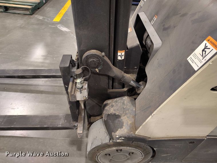 image for item IH9416 2017 Crown RC5545-40 forklift