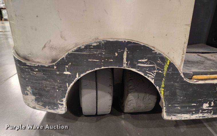 image for item IH9416 2017 Crown RC5545-40 forklift