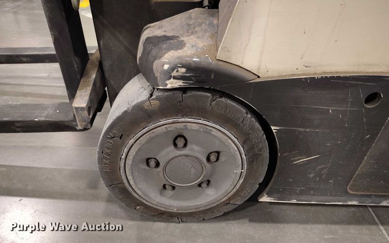 image for item IH9416 2017 Crown RC5545-40 forklift