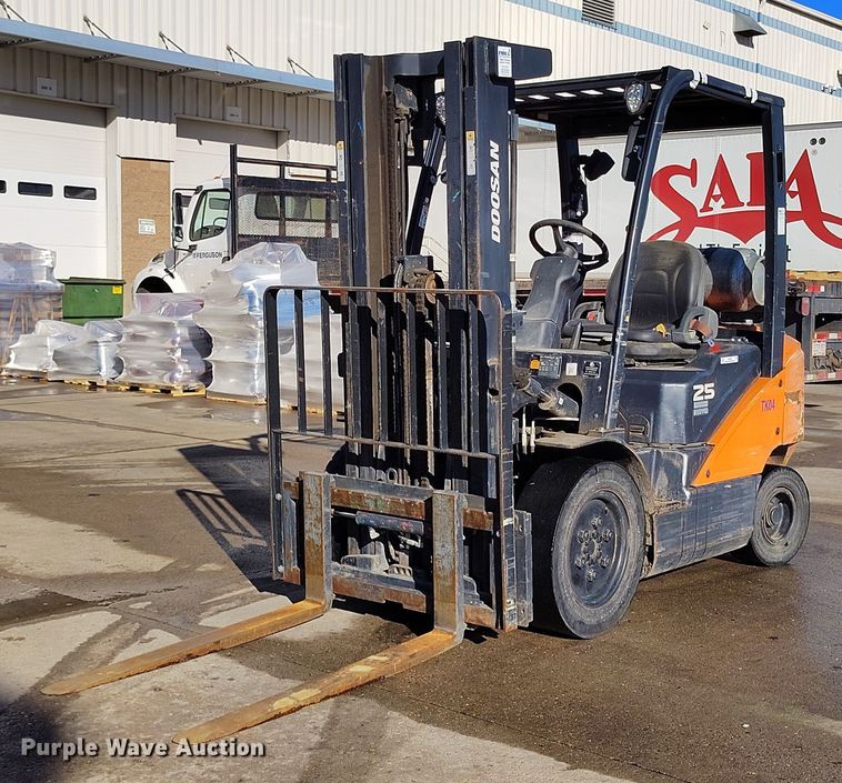 image for item IH9421 2018 Doosan G25-7 forklift